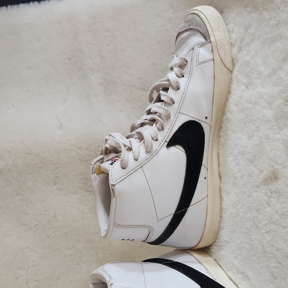 Nike Men's Blazer Mid 77 Size 10 - Picture 4 of 8